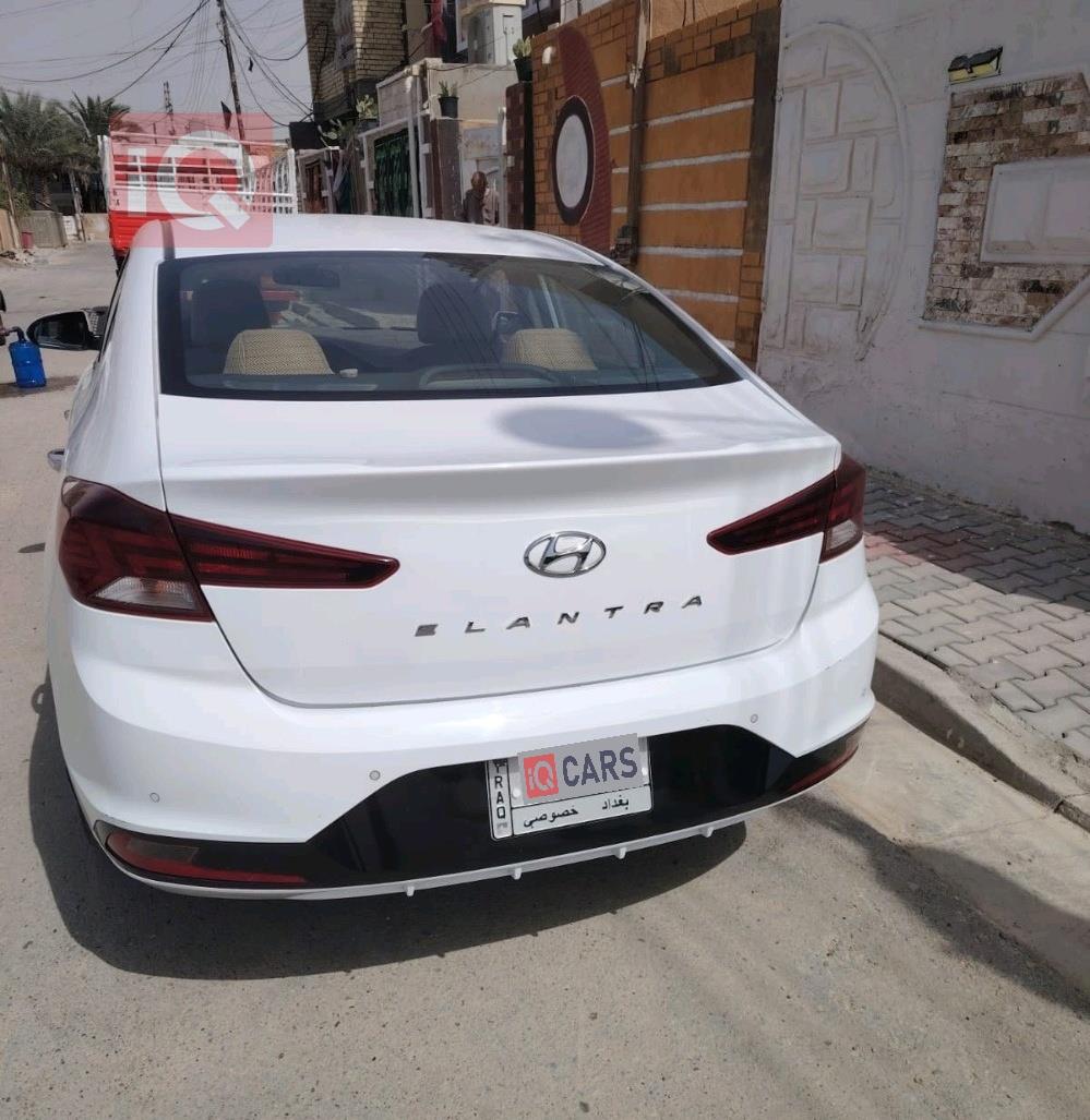 هيونداي النترا